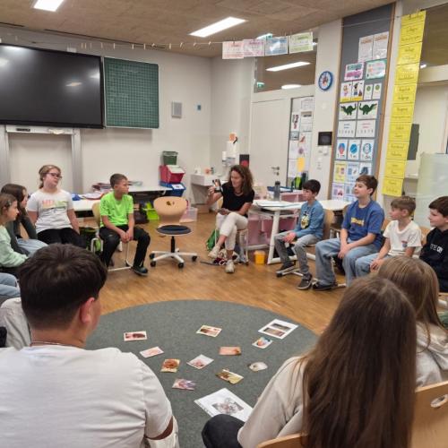 Besuch der Hebamme Anna Haselwanter Sj25/26 3